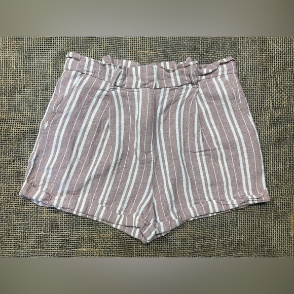 Forever 21 Striped Shorts, Size S, Linen Blend, Cuffs and Belt Loops, Pleated - Picture 1 of 5